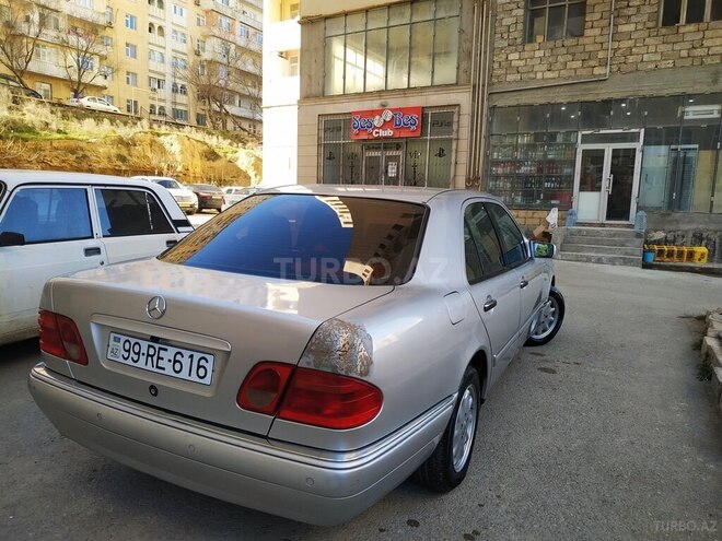 Mercedes E 240 1999, 501,000 km - 2.6 l - Bakı