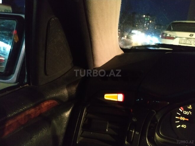 Mercedes E 240 1999, 501,000 km - 2.6 l - Bakı