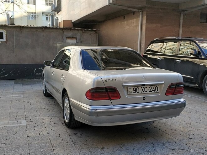 Mercedes E 240 1999, 442,000 km - 2.6 л - Bakı