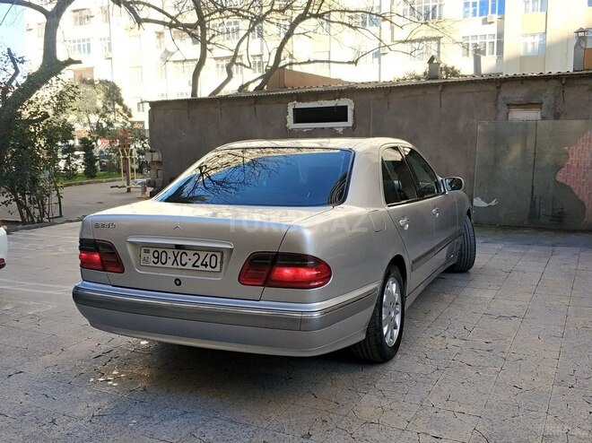 Mercedes E 240 1999, 442,000 km - 2.6 л - Bakı