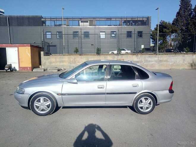 Opel Vectra 1996, 325,000 km - 1.6 l - Bakı