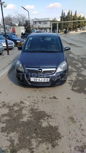 Opel Zafira 2010, 172,000 km - 1.9 l - Bakı
