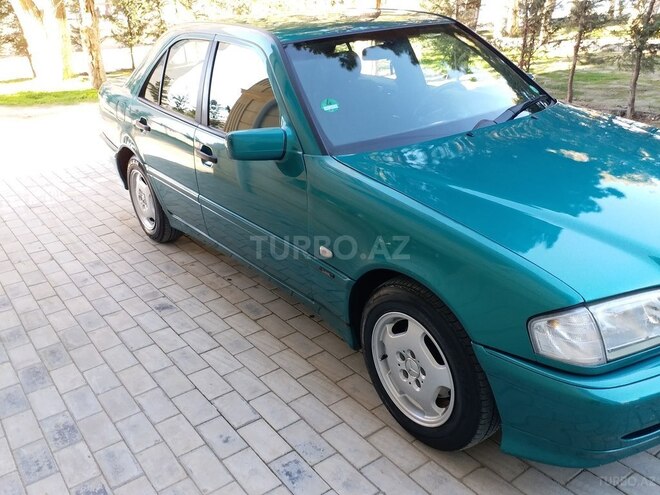 Mercedes C 180 2000, 194,000 km - 1.8 l - Sumqayıt