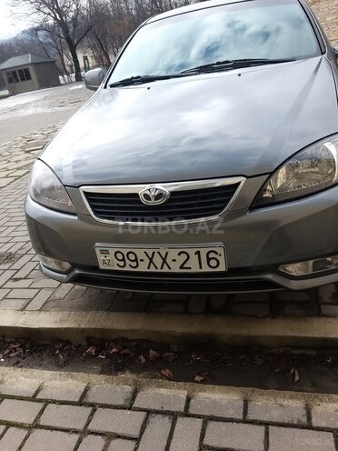 Daewoo Gentra 2014, 230,000 km - 1.5 l - Quba