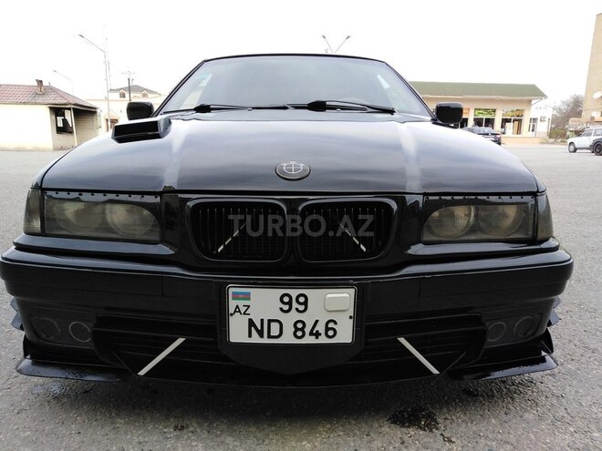 BMW 318 1993, 355,000 km - 1.8 l - Bakı