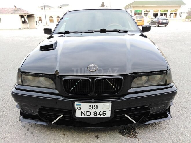 BMW 318 1993, 355,000 km - 1.8 l - Bakı