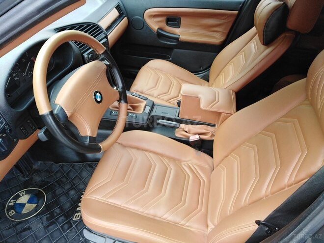BMW 318 1993, 355,000 km - 1.8 l - Bakı