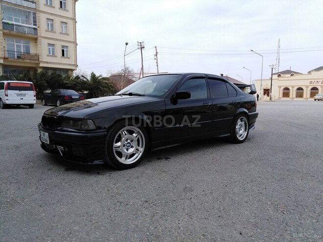 BMW 318 1993, 355,000 km - 1.8 l - Bakı