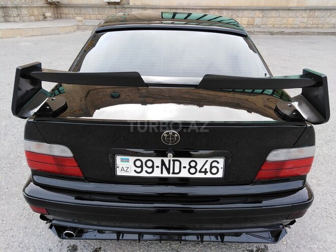 BMW 318 1993, 355,000 km - 1.8 l - Bakı