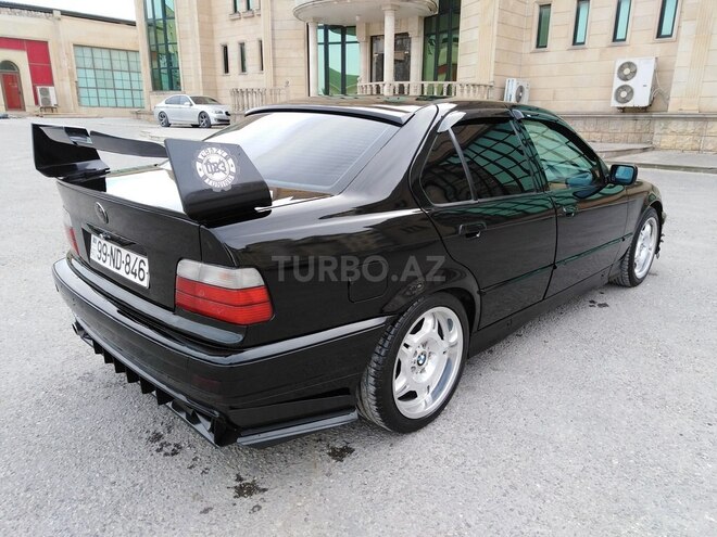 BMW 318 1993, 355,000 km - 1.8 l - Bakı