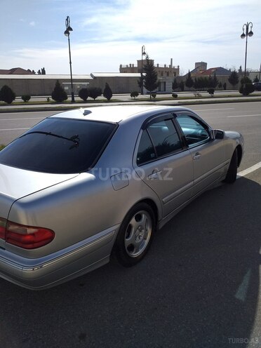 Mercedes E 220 2000, 475,000 km - 2.2 л - Bakı
