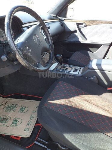 Mercedes E 220 2000, 475,000 km - 2.2 л - Bakı