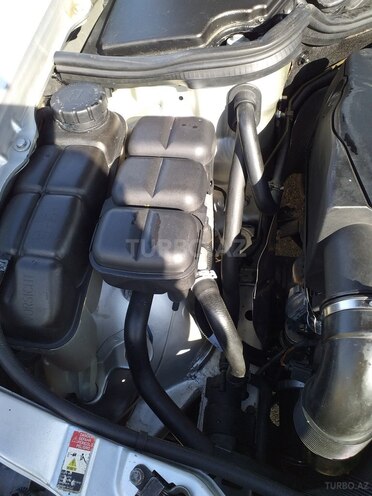 Mercedes E 220 2000, 475,000 km - 2.2 л - Bakı
