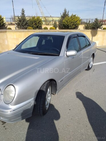 Mercedes E 220 2000, 475,000 km - 2.2 л - Bakı
