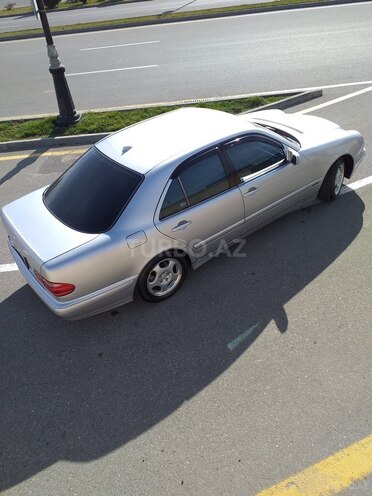 Mercedes E 220 2000, 475,000 km - 2.2 л - Bakı