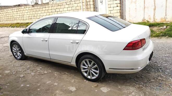 Volkswagen Passat 2012, 240,000 km - 1.8 l - Bakı