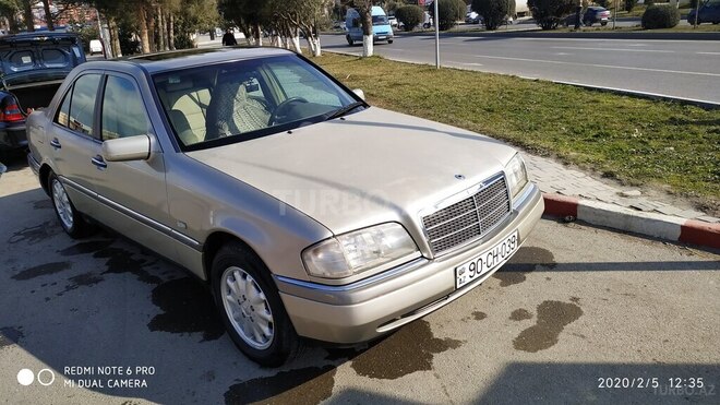 Mercedes C 220 1995, 285,000 km - 2.2 l - Sumqayıt