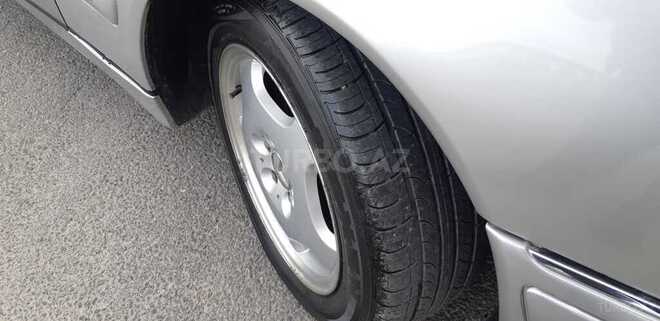Mercedes E 230 1996, 295,000 km - 2.3 l - Sumqayıt