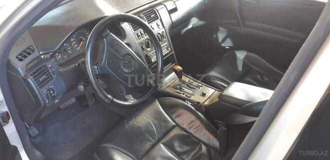 Mercedes E 230 1996, 295,000 km - 2.3 l - Sumqayıt