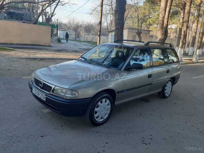Opel Astra 1995, 228,000 km - 1.6 l - Sumqayıt