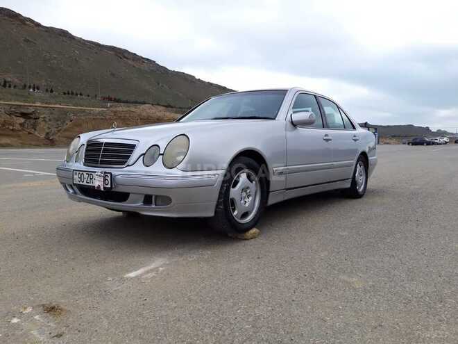 Mercedes E 220 2000, 390,000 km - 2.2 l - Bakı