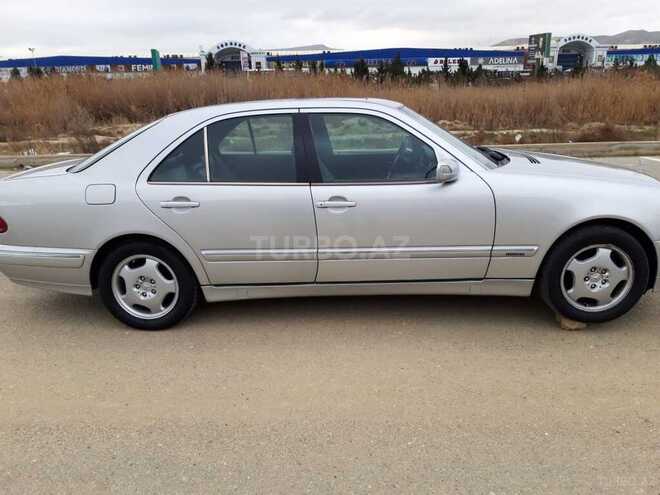 Mercedes E 220 2000, 390,000 km - 2.2 l - Bakı