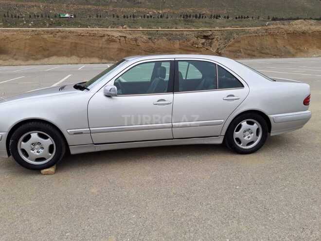 Mercedes E 220 2000, 390,000 km - 2.2 l - Bakı