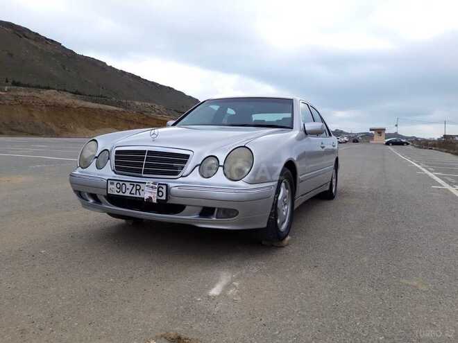 Mercedes E 220 2000, 390,000 km - 2.2 l - Bakı