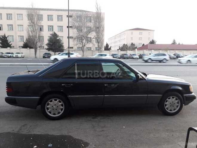 Mercedes E 200 1991, 256,200 km - 2.0 l - Bakı
