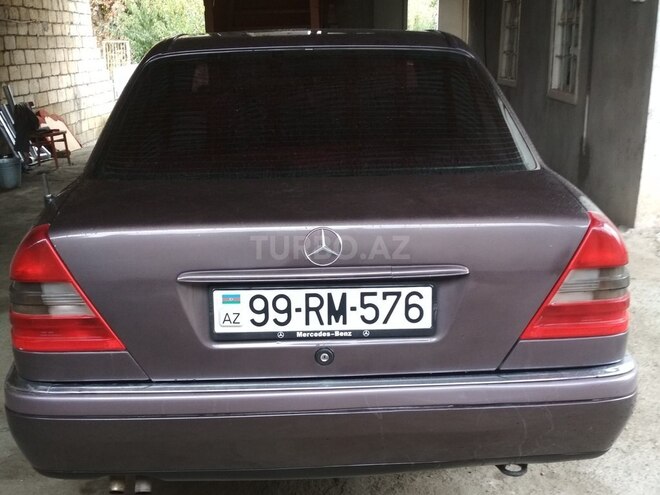Mercedes C 220 1994, 558,000 km - 2.2 l - Quba