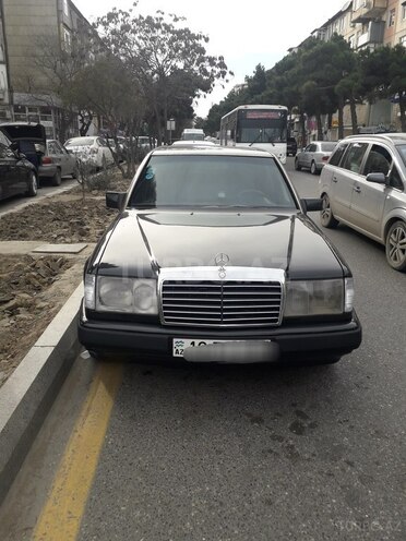 Mercedes E 200 1992, 212,425 km - 2.0 l - Bakı
