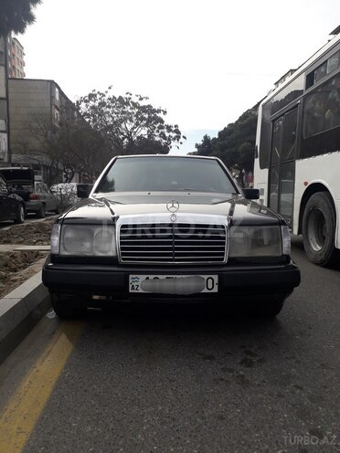 Mercedes E 200 1992, 212,425 km - 2.0 l - Bakı