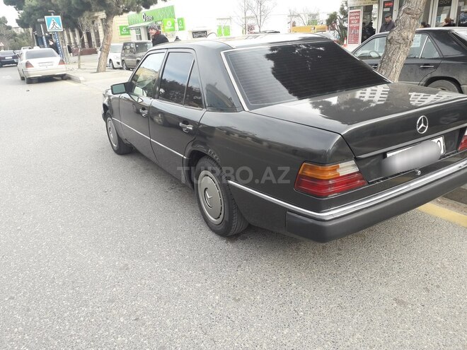 Mercedes E 200 1992, 212,425 km - 2.0 l - Bakı