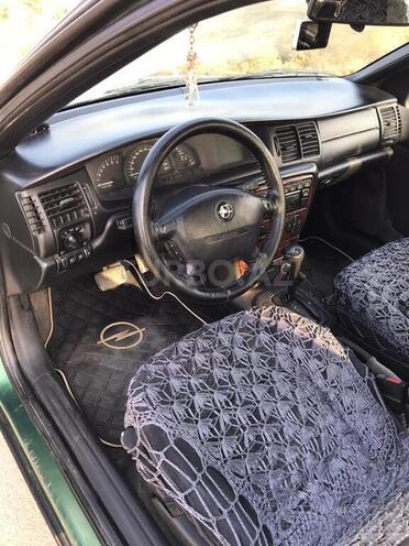 Opel Vectra 1996, 325,000 km - 2.0 л - Bakı