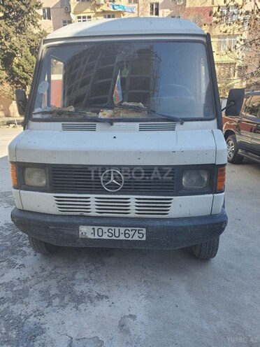 Mercedes 208 D 1990, 250,000 km - 2.2 l - Bakı