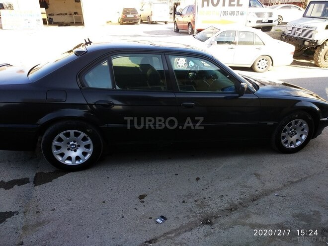 BMW 730 2000, 320,000 km - 3.0 l - Bakı