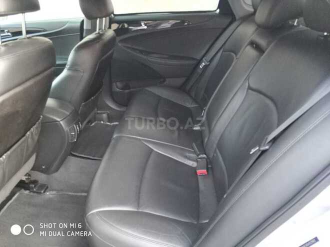 Hyundai Sonata 2012, 130,000 km - 2.4 l - Quba