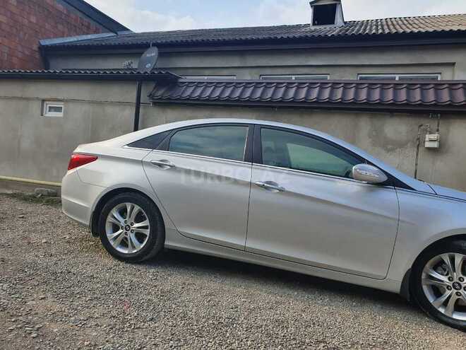 Hyundai Sonata 2012, 130,000 km - 2.4 l - Quba