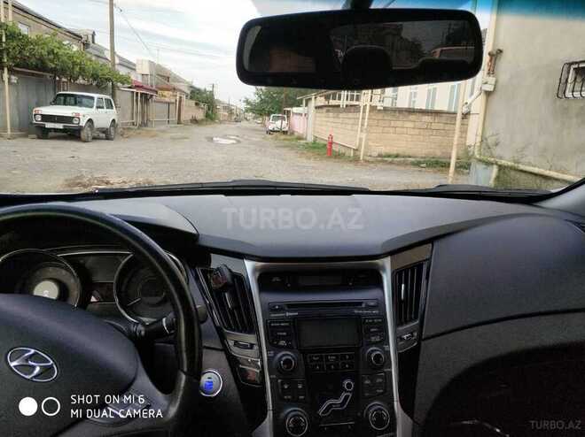 Hyundai Sonata 2012, 130,000 km - 2.4 l - Quba
