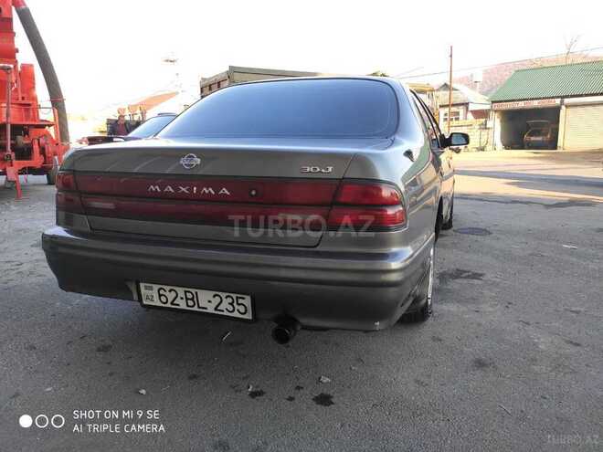 Nissan Maxima 1997, 360,000 km - 3.0 л - Zaqatala