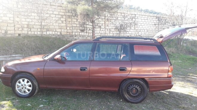 Opel Astra 1997, 655,900 km - 1.6 л - Şabran