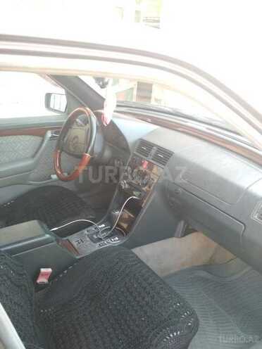 Mercedes C 220 1994, 557,800 km - 2.2 l - Quba