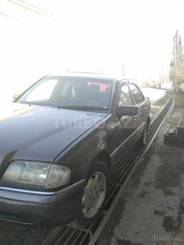 Mercedes C 220 1994, 557,800 km - 2.2 l - Quba