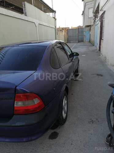 Opel Vectra 1997, 335,000 km - 1.6 l - Bakı