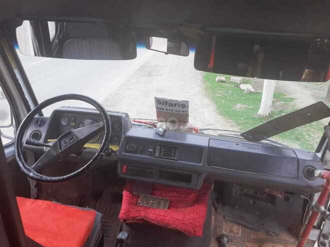 Mercedes 208 D 1990, 50,000 km - 0.3 l - Biləsuvar