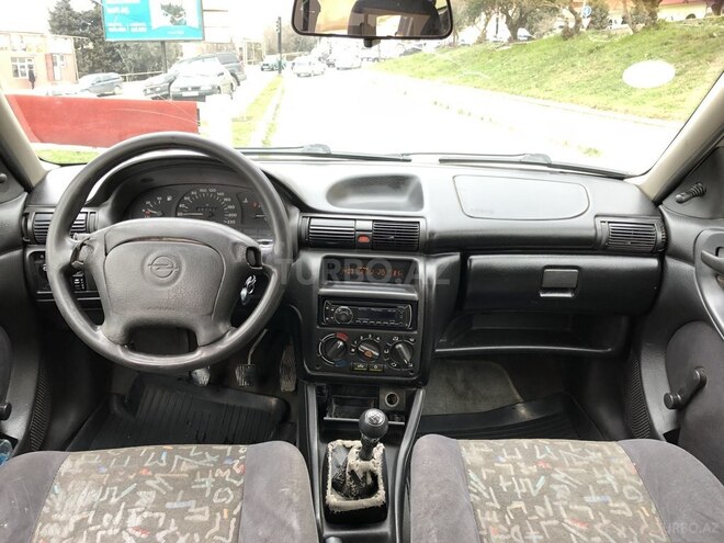 Opel Astra 1995, 461,000 km - 1.6 l - Bakı