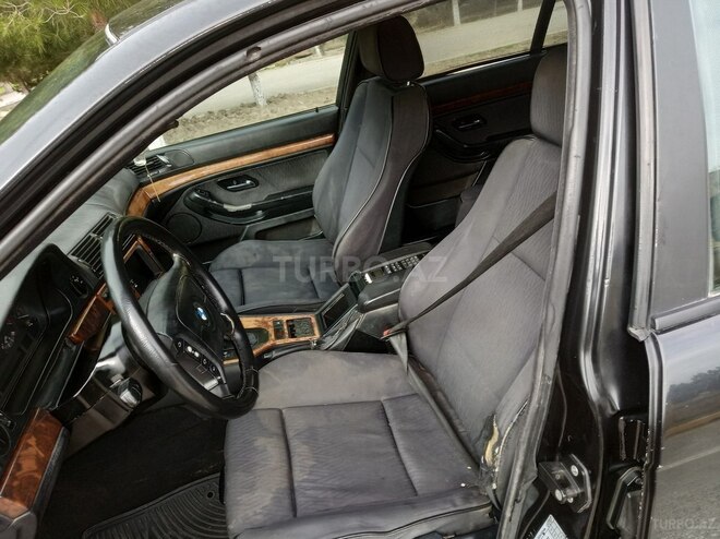 BMW 523 1998, 218,151 km - 2.5 l - Sumqayıt