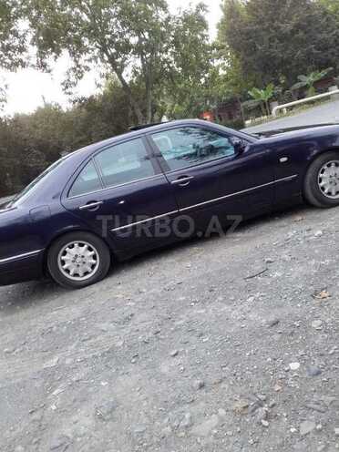 Mercedes E 200 1997, 290,000 km - 2.0 l - Qax