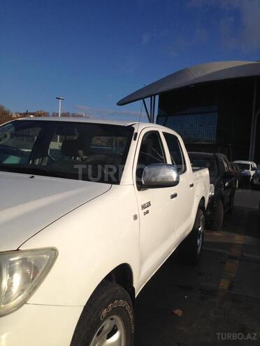 Toyota Hilux 2008, 200,000 km - 2.5 л - Bakı