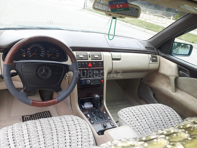 Mercedes E 230 1997, 386,200 km - 2.3 l - Bakı
